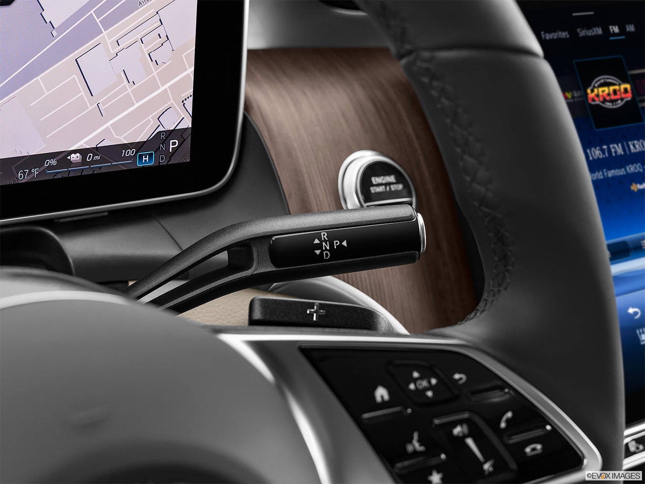 2026 Mercedes-Benz GLC photo