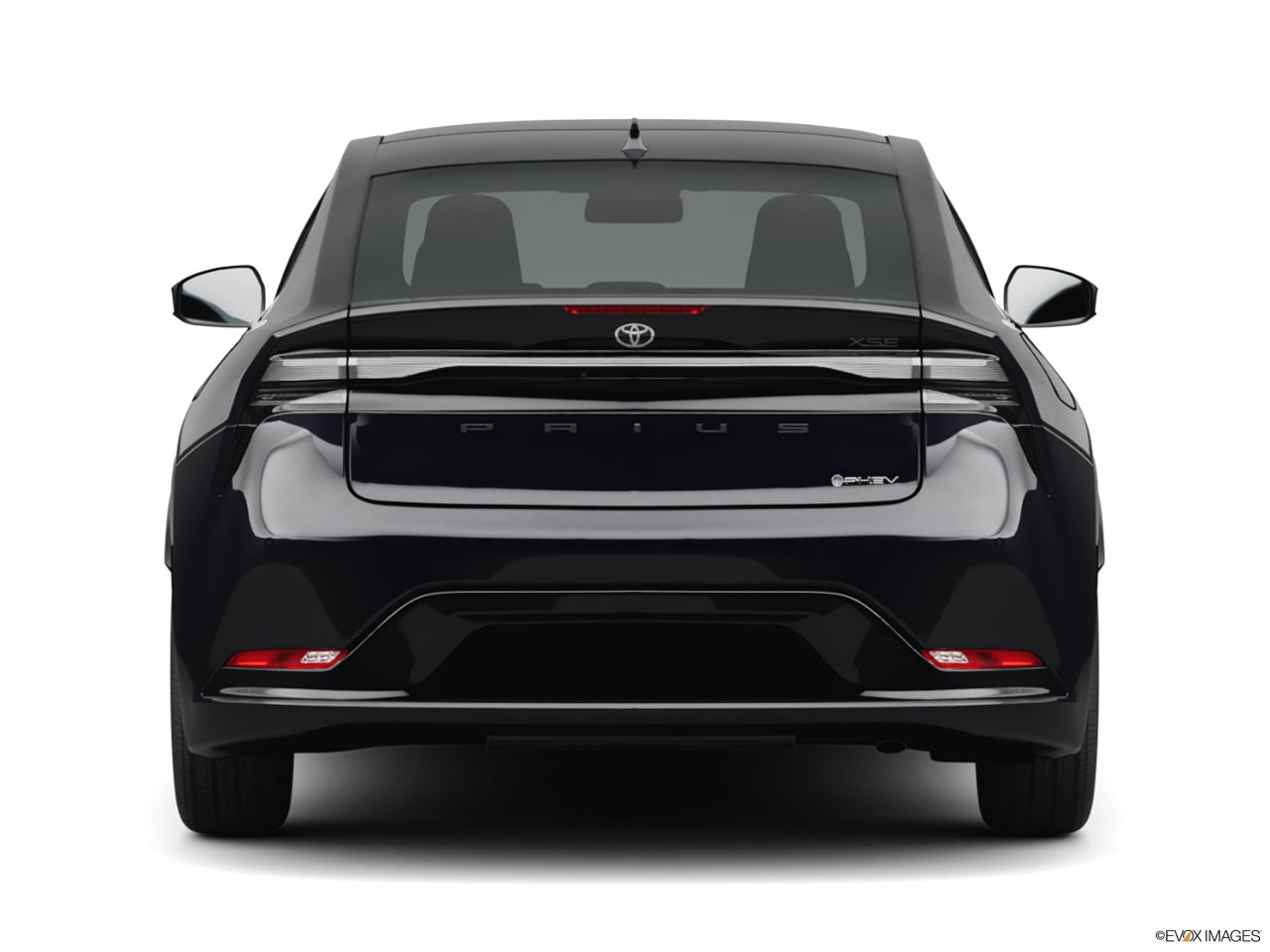 2025 Toyota Prius Plug-in Hybrid photo