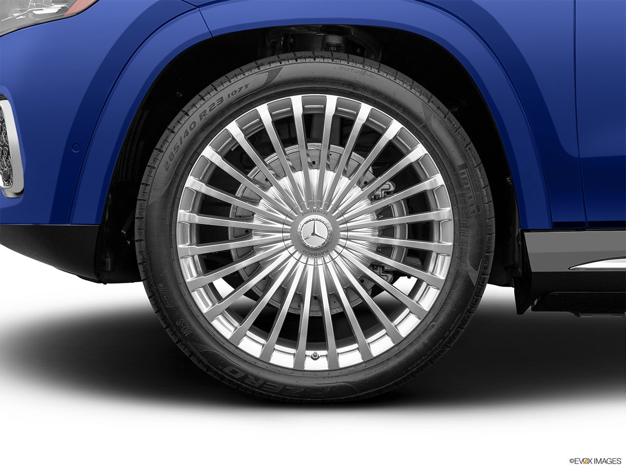 2025 Mercedes-Benz GLS photo