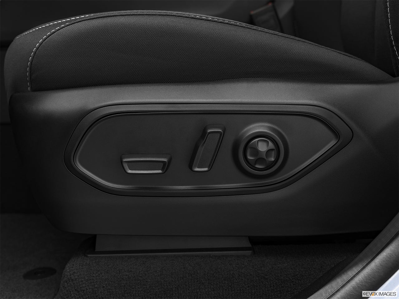 2025 Jeep Grand Cherokee L photo
