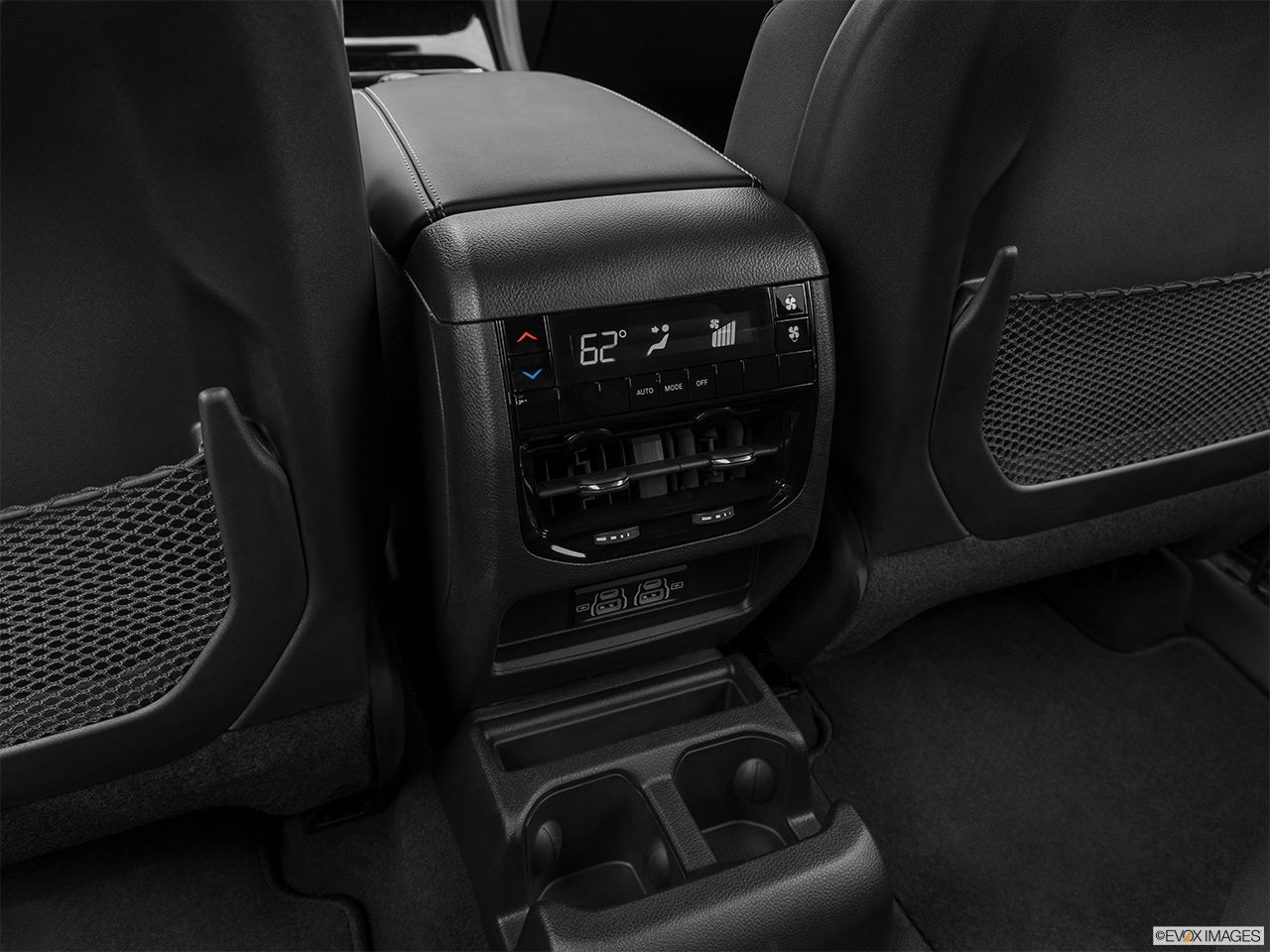 2025 Jeep Grand Cherokee L photo