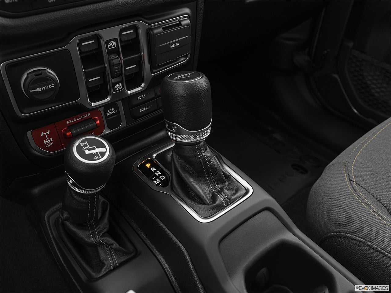 2025 Jeep Gladiator photo