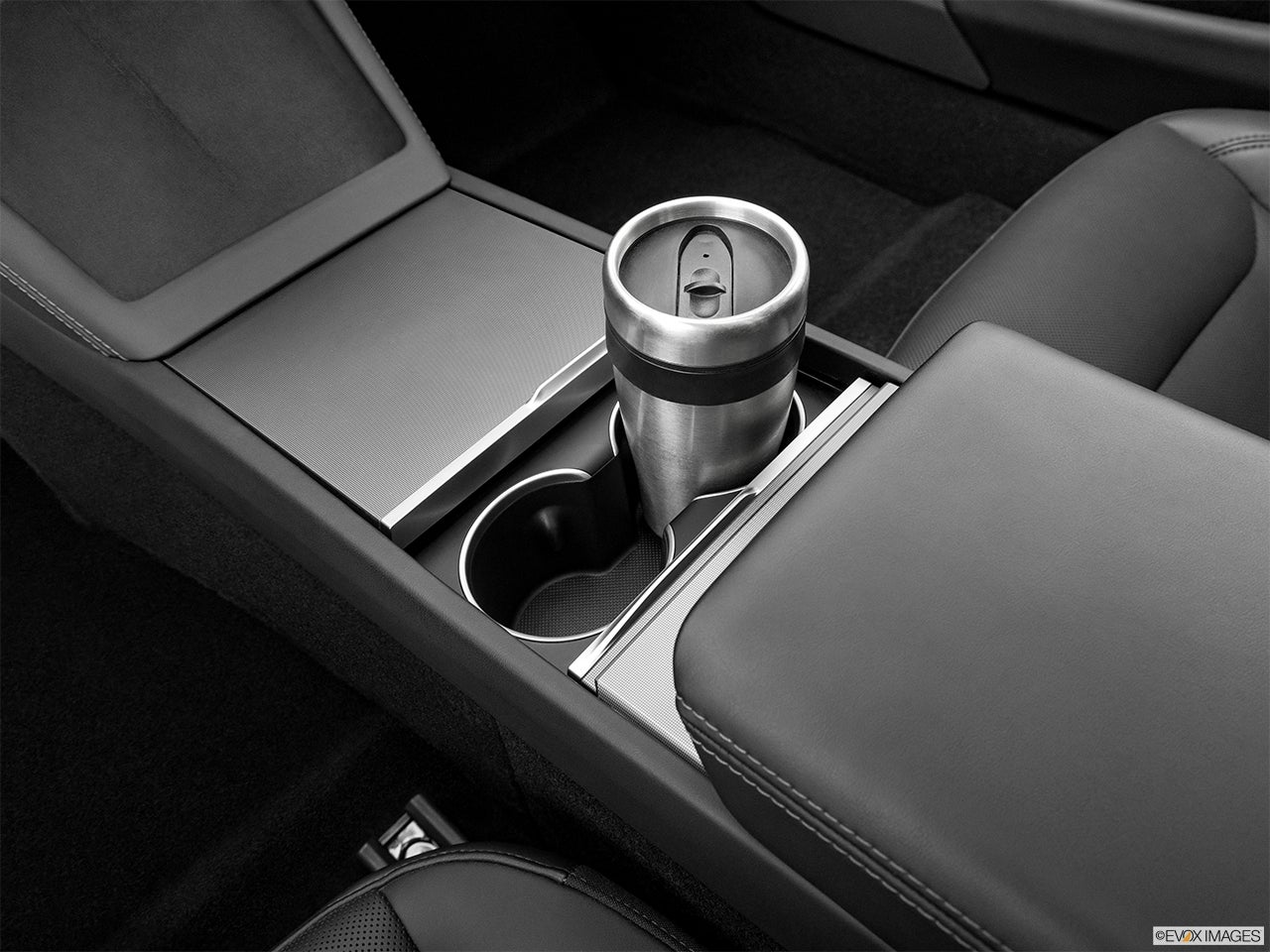 2025 Tesla Model 3 photo