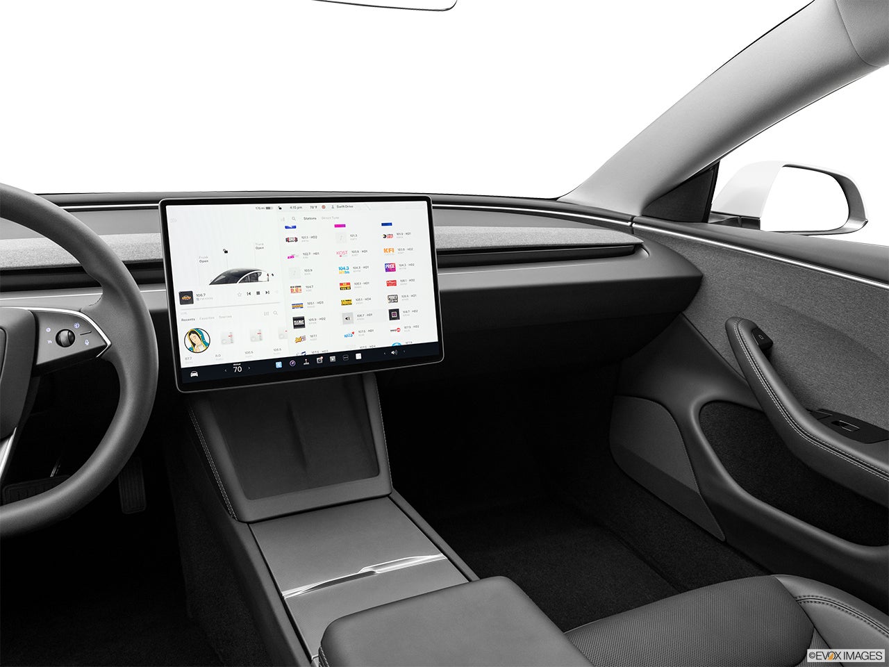 2025 Tesla Model 3 photo