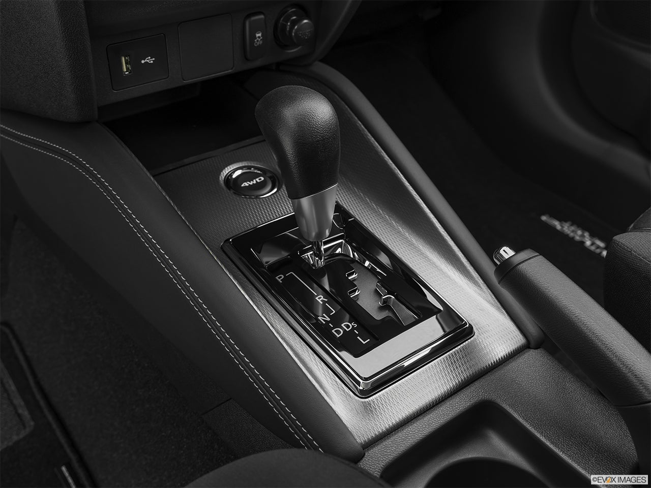 2025 Mitsubishi Outlander Sport photo