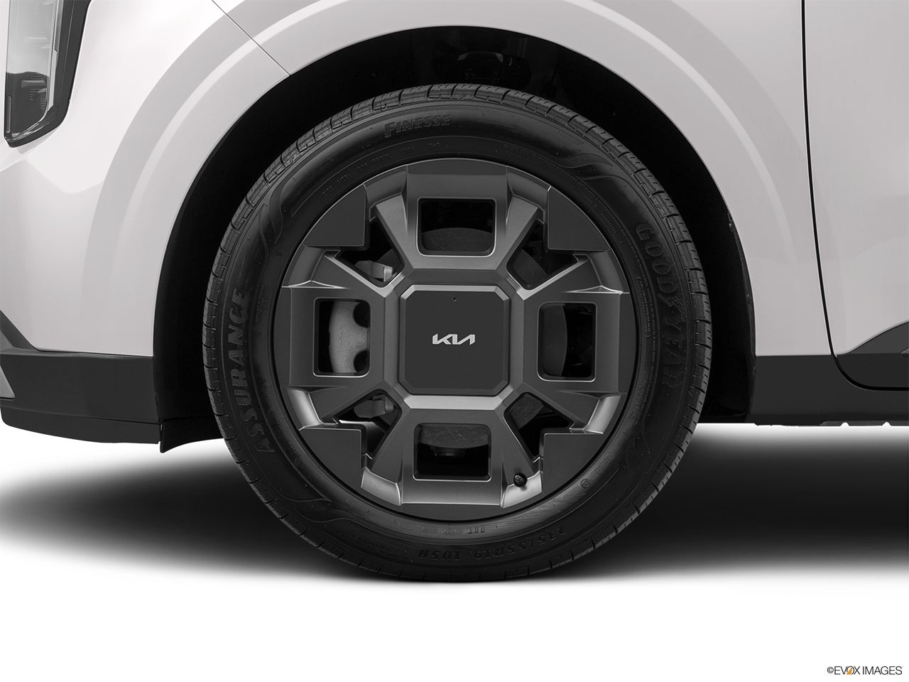 2025 Kia Carnival Hybrid photo
