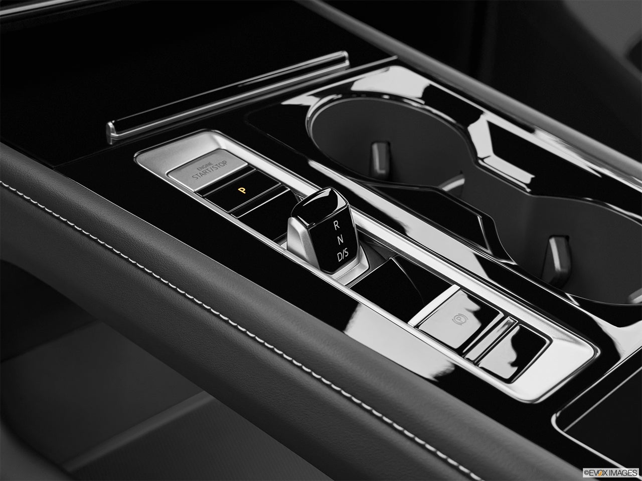 2026 Volkswagen Atlas Cross Sport photo