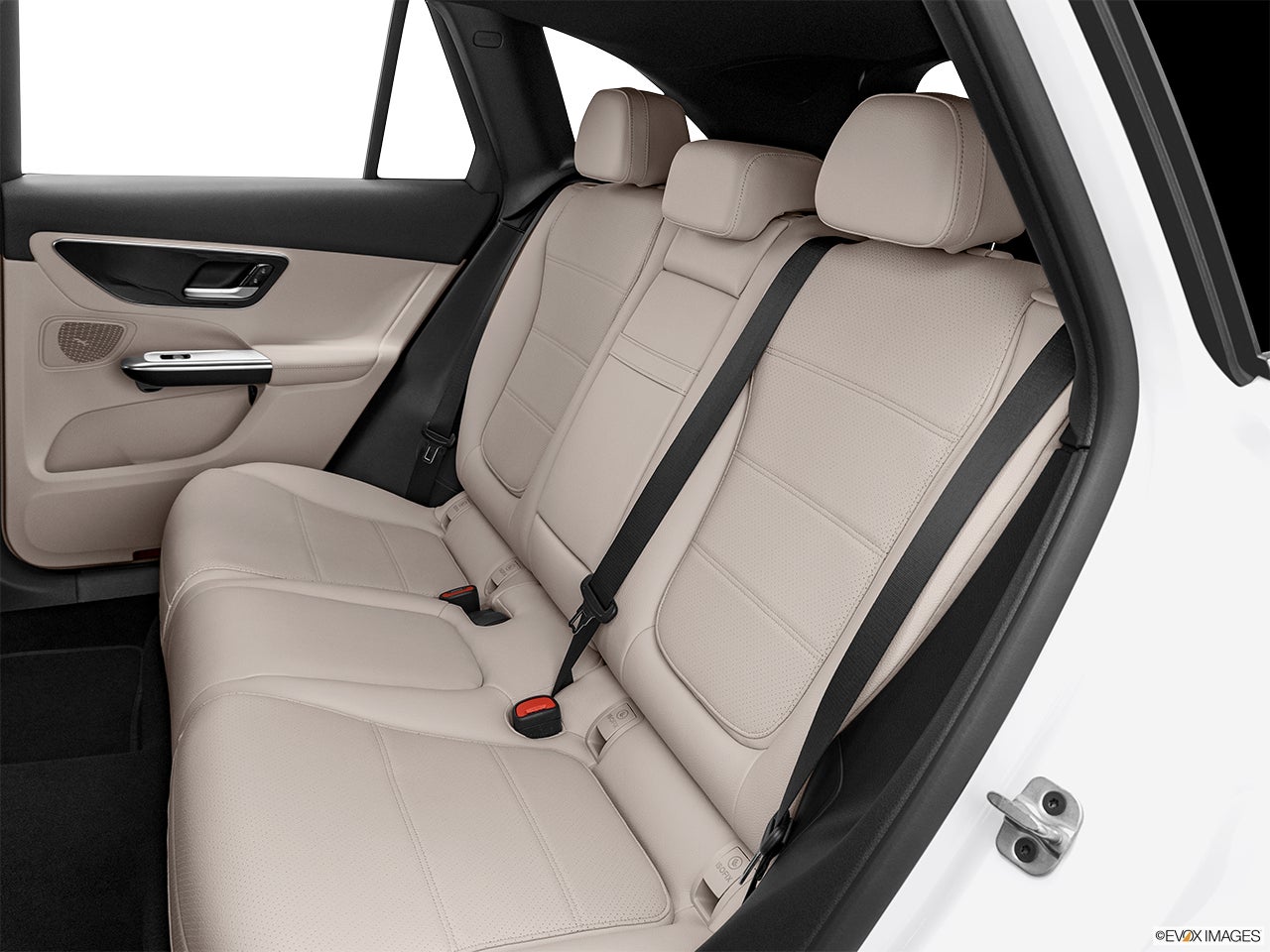 2025 Mercedes-Benz GLC photo