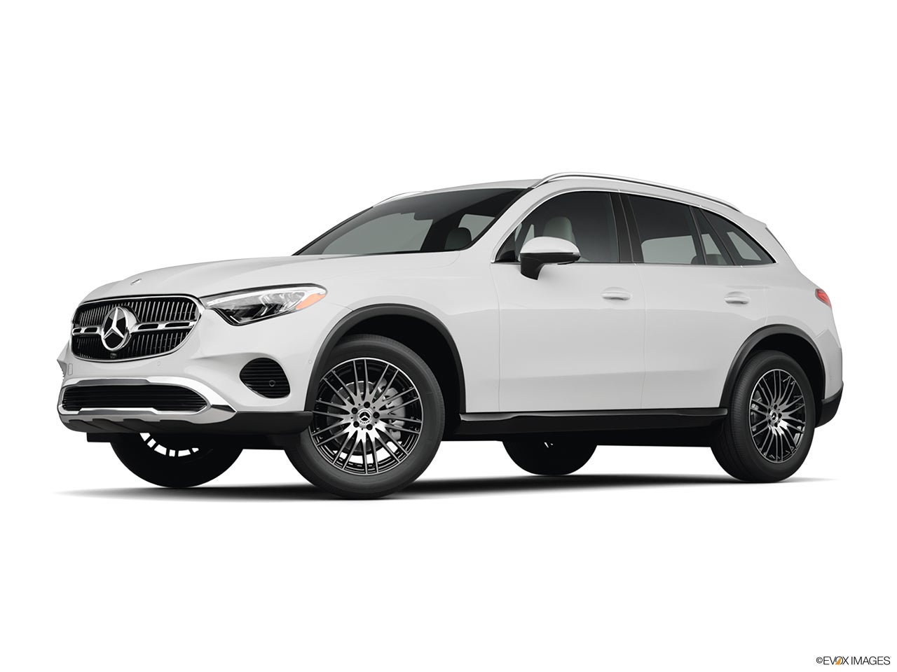 2025 Mercedes-Benz GLC photo