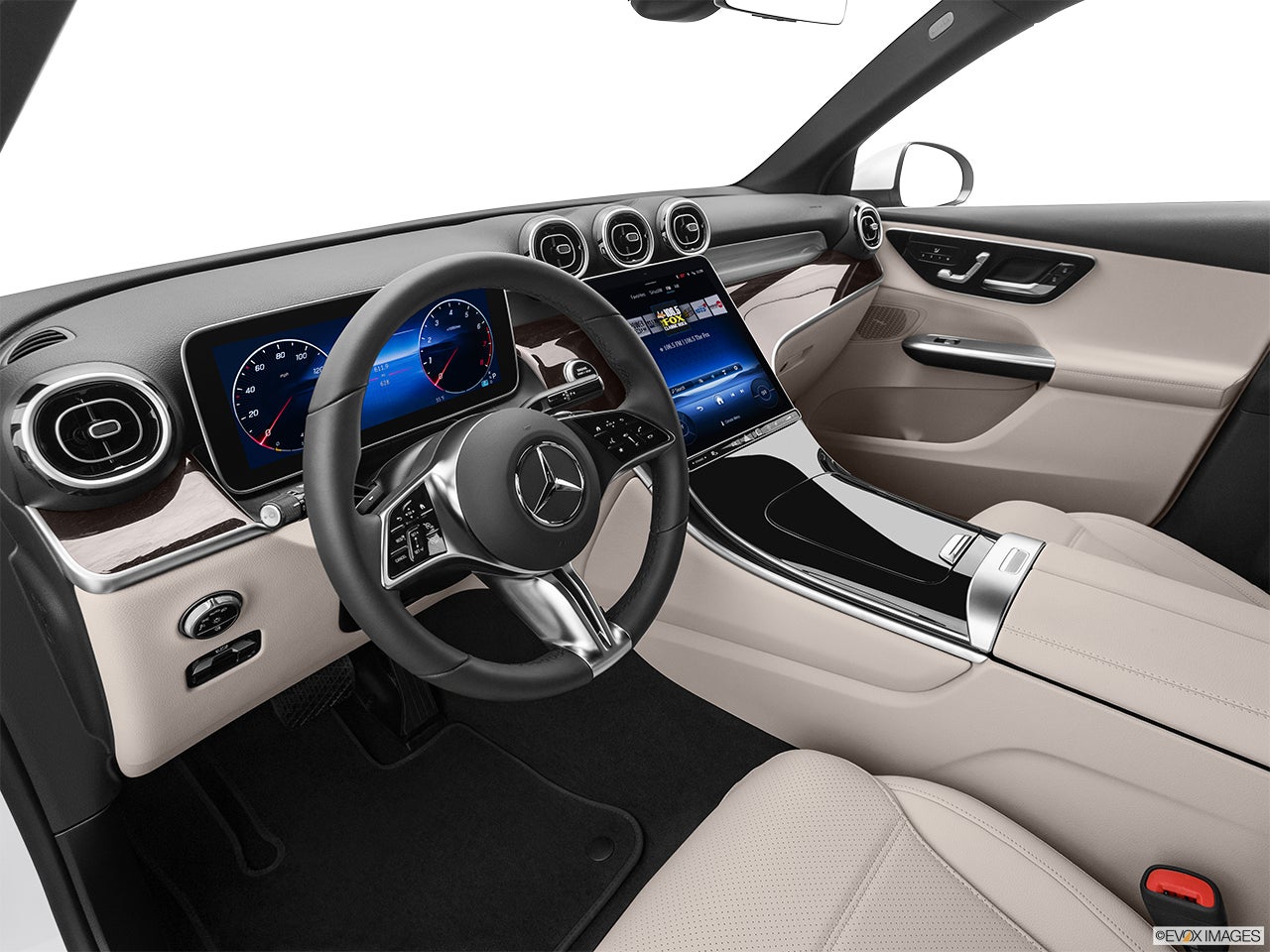 2025 Mercedes-Benz GLC photo