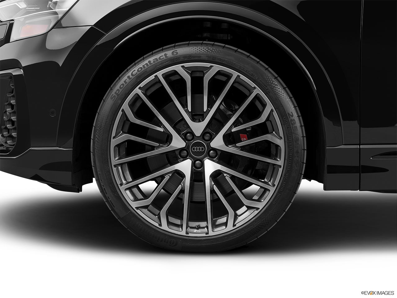 2025 Audi SQ8 photo