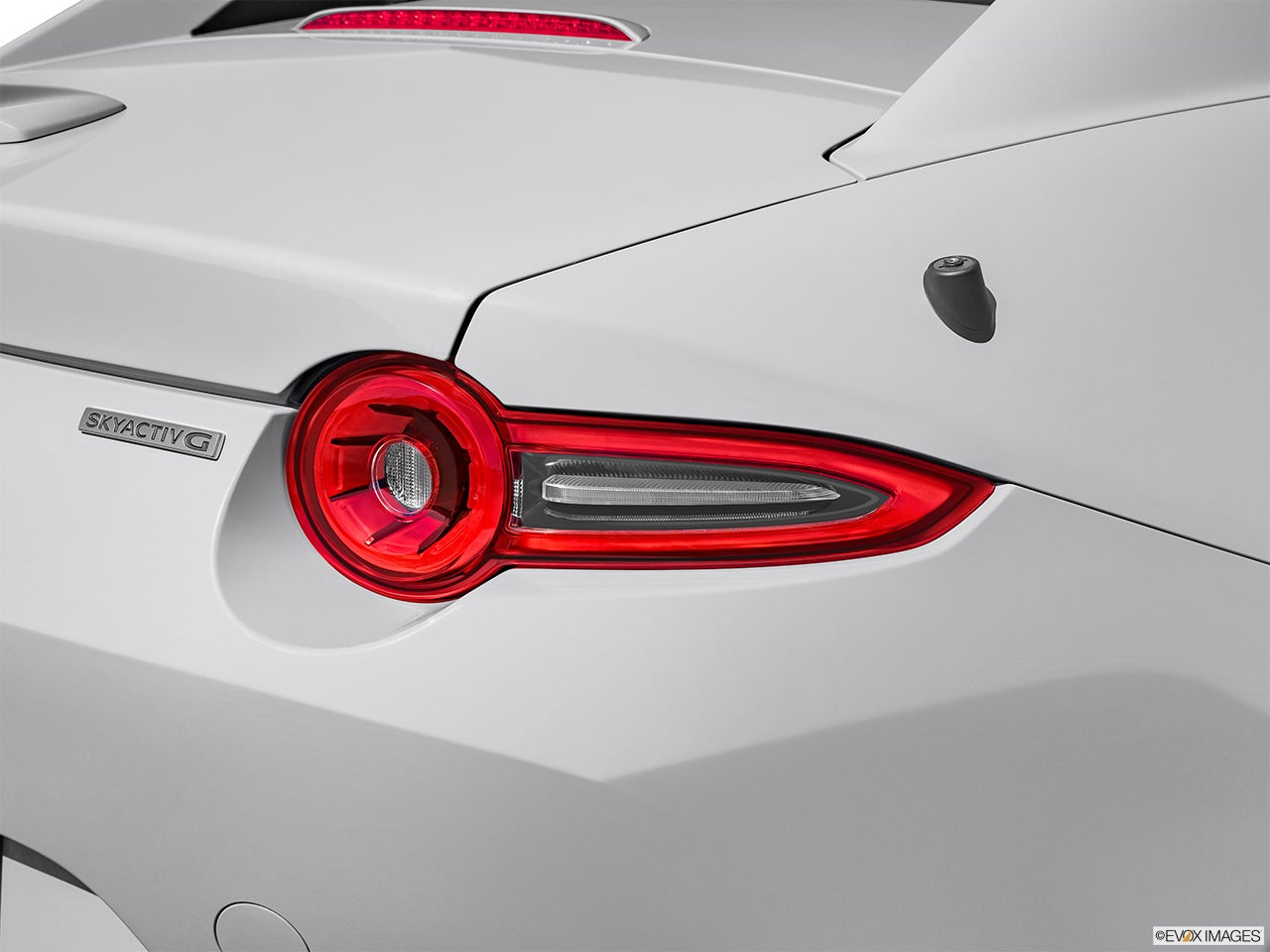 2026 Mazda MX-5 Miata RF photo