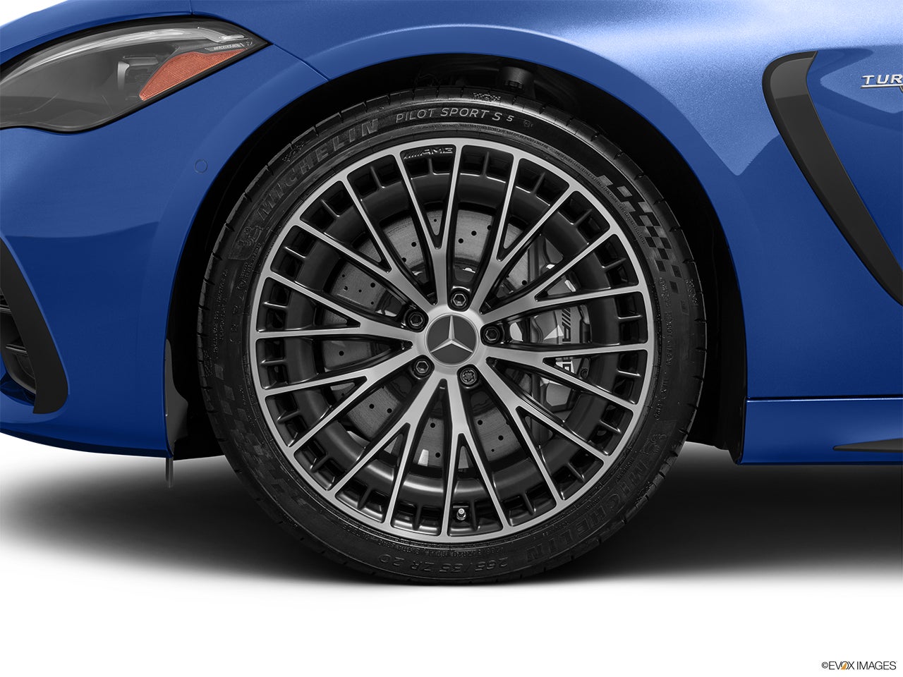 2026 Mercedes-Benz CLE 53 photo