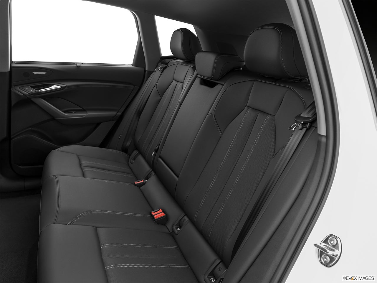 2025 Audi Q6 e-tron photo