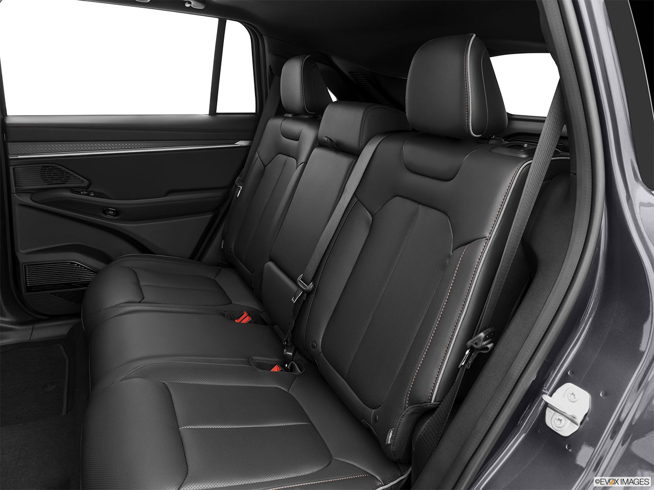 2025 Jeep Wagoneer S photo