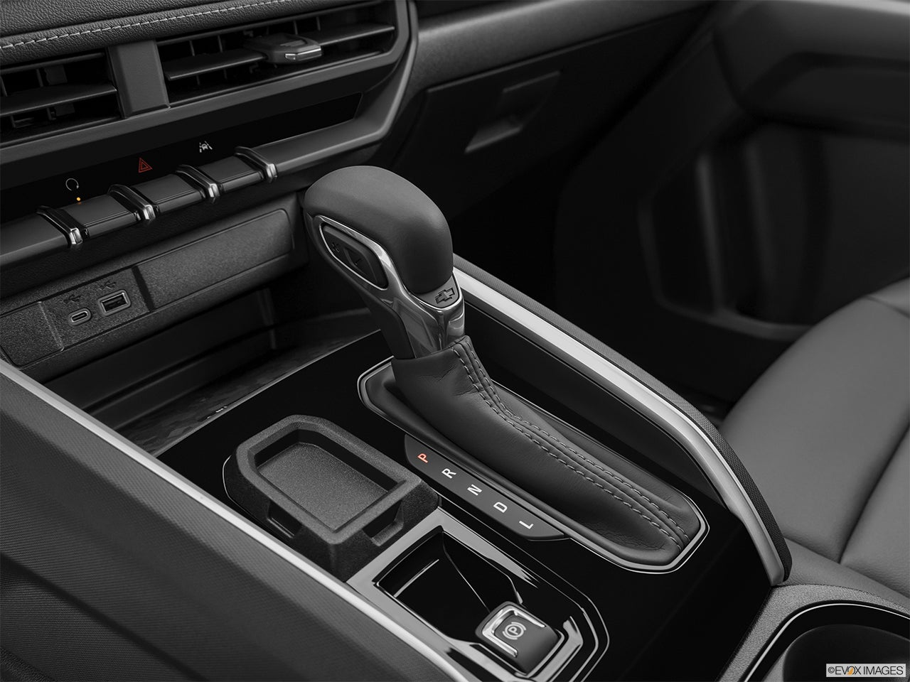 2025 Chevrolet Colorado photo