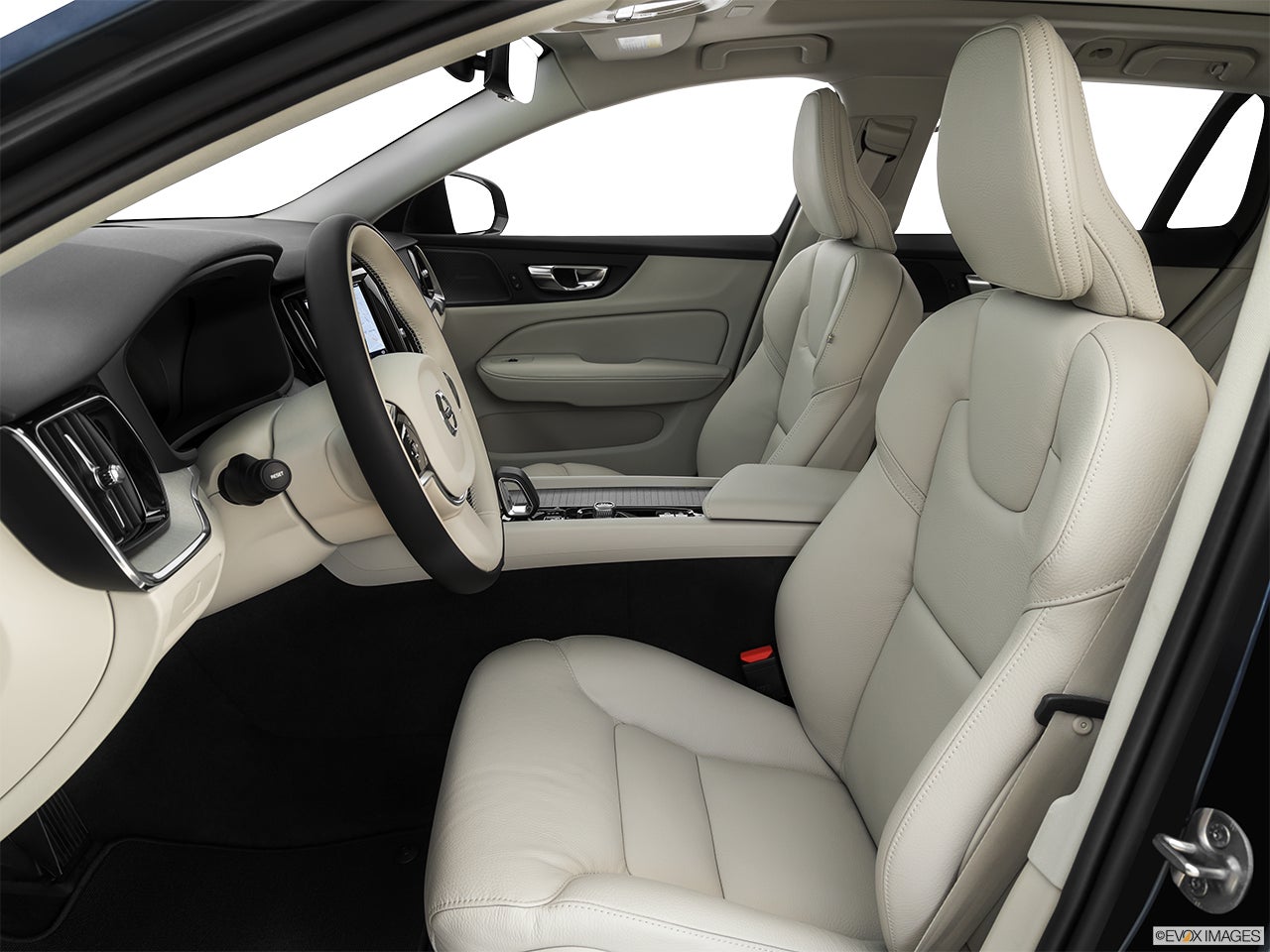 2025 Volvo V60 Cross Country photo