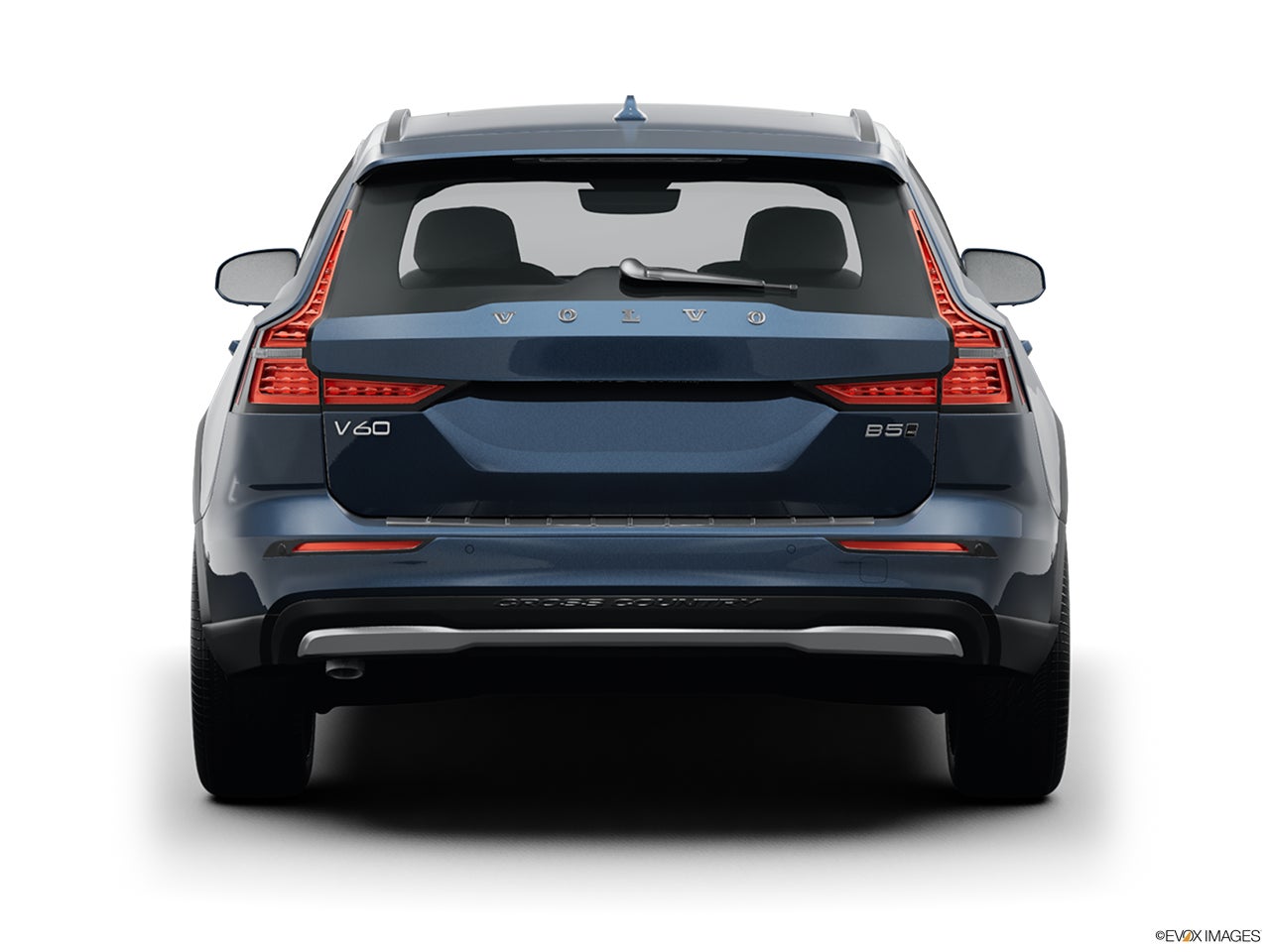 2025 Volvo V60 Cross Country photo