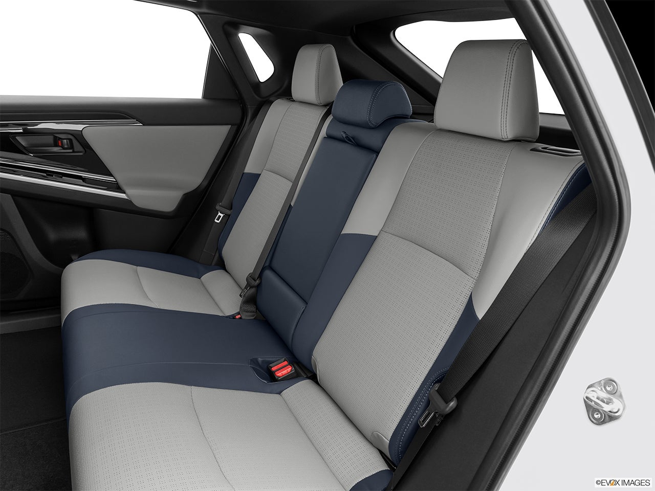 2025 Subaru Solterra photo