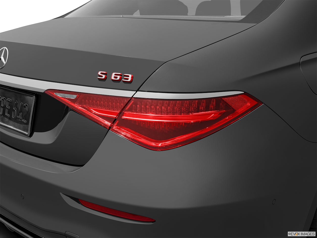 2025 Mercedes-Benz S-Class photo