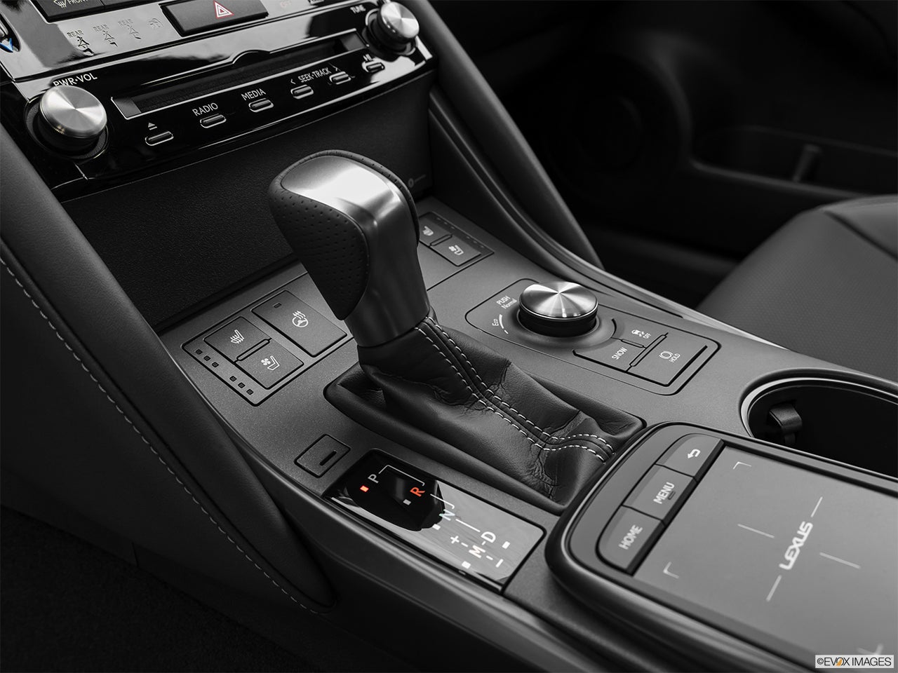 2025 Lexus IS 350 photo