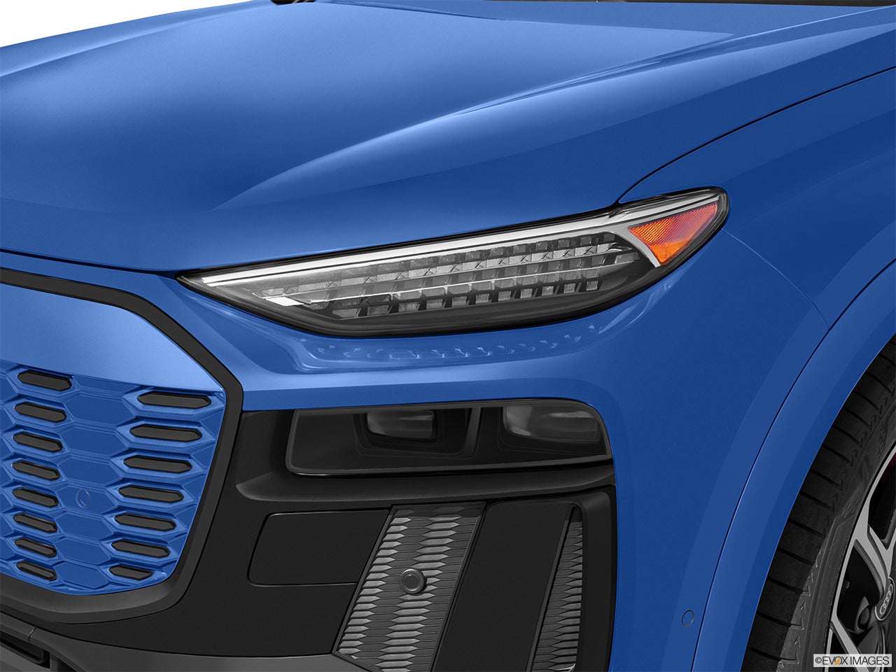 2025 Audi SQ6 e-tron photo
