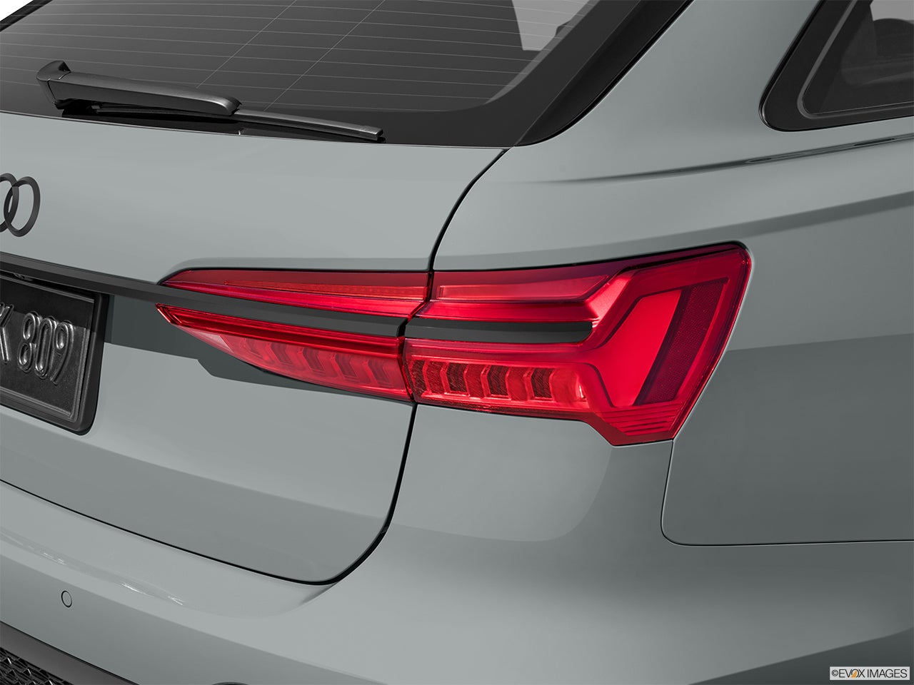 2026 Audi RS 6 Avant performance photo