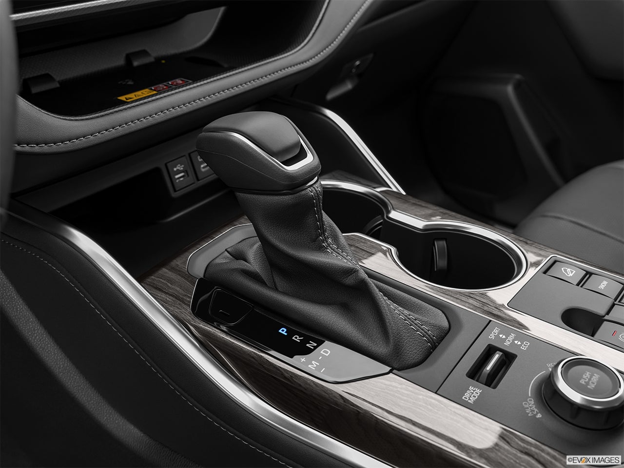 2026 Toyota Highlander photo