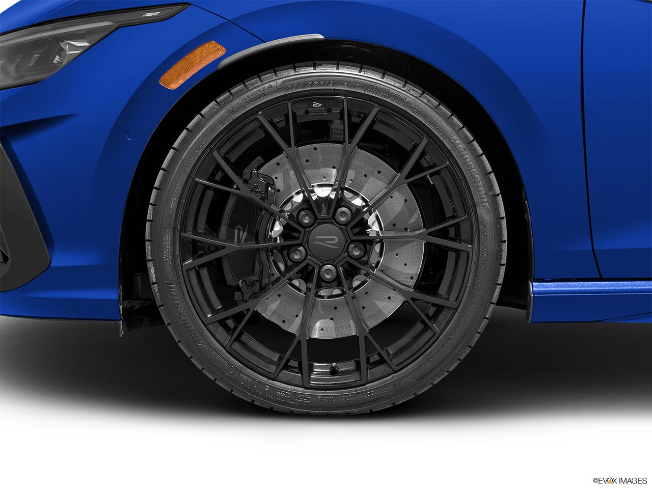 2026 Volkswagen Golf R photo