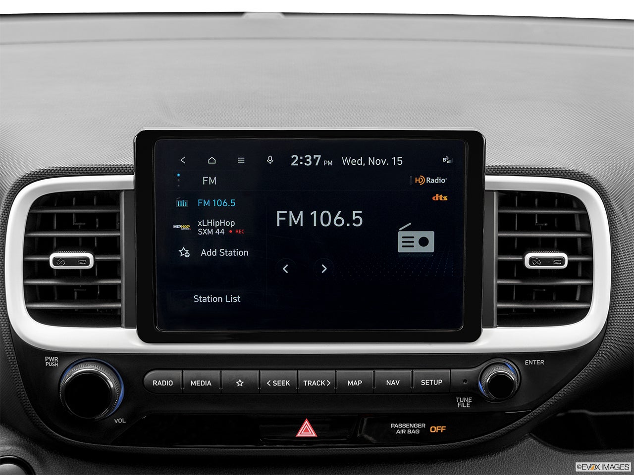 2025 Hyundai VENUE photo
