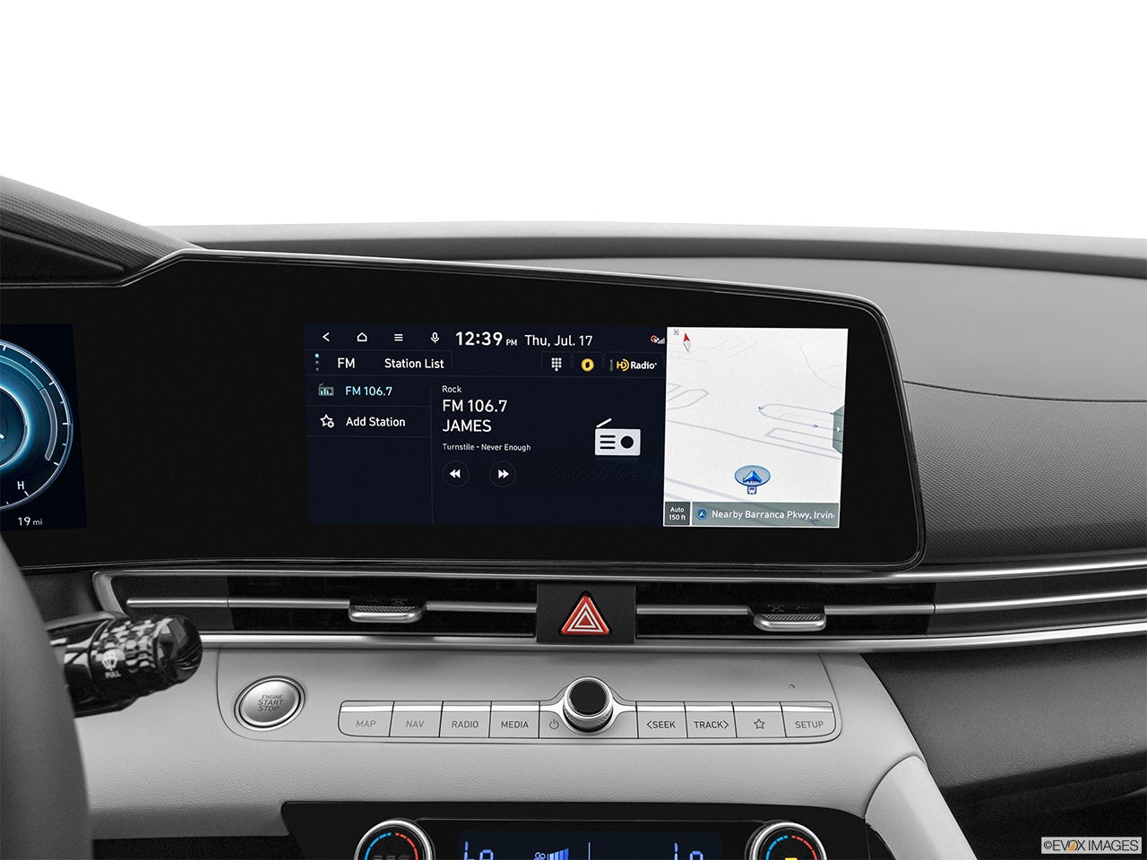 2025 Hyundai ELANTRA Hybrid photo