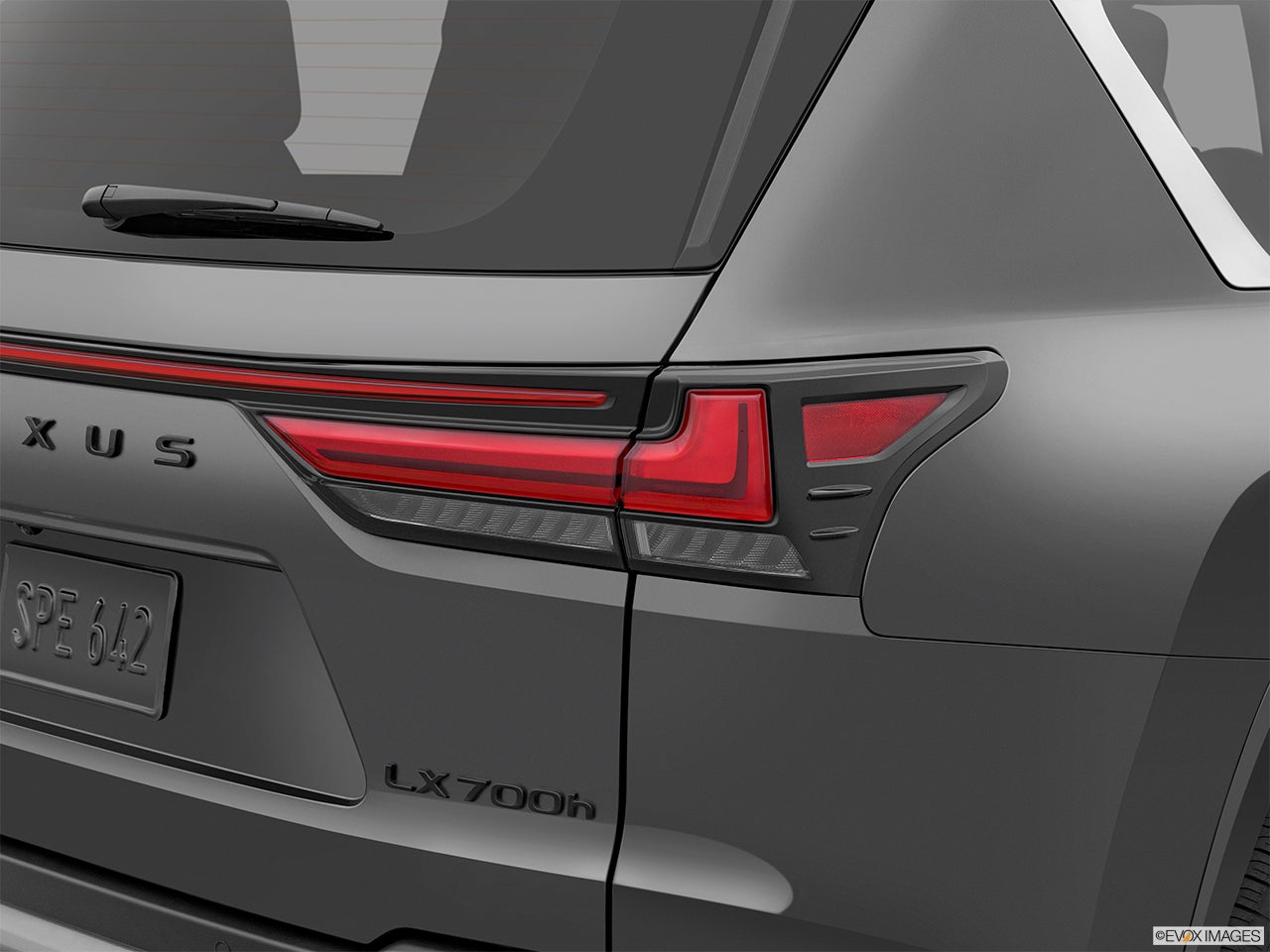2025 Lexus LX 700h photo