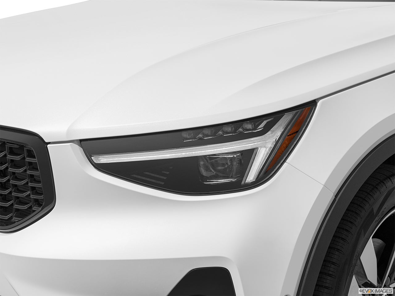 2026 Volvo XC40 photo