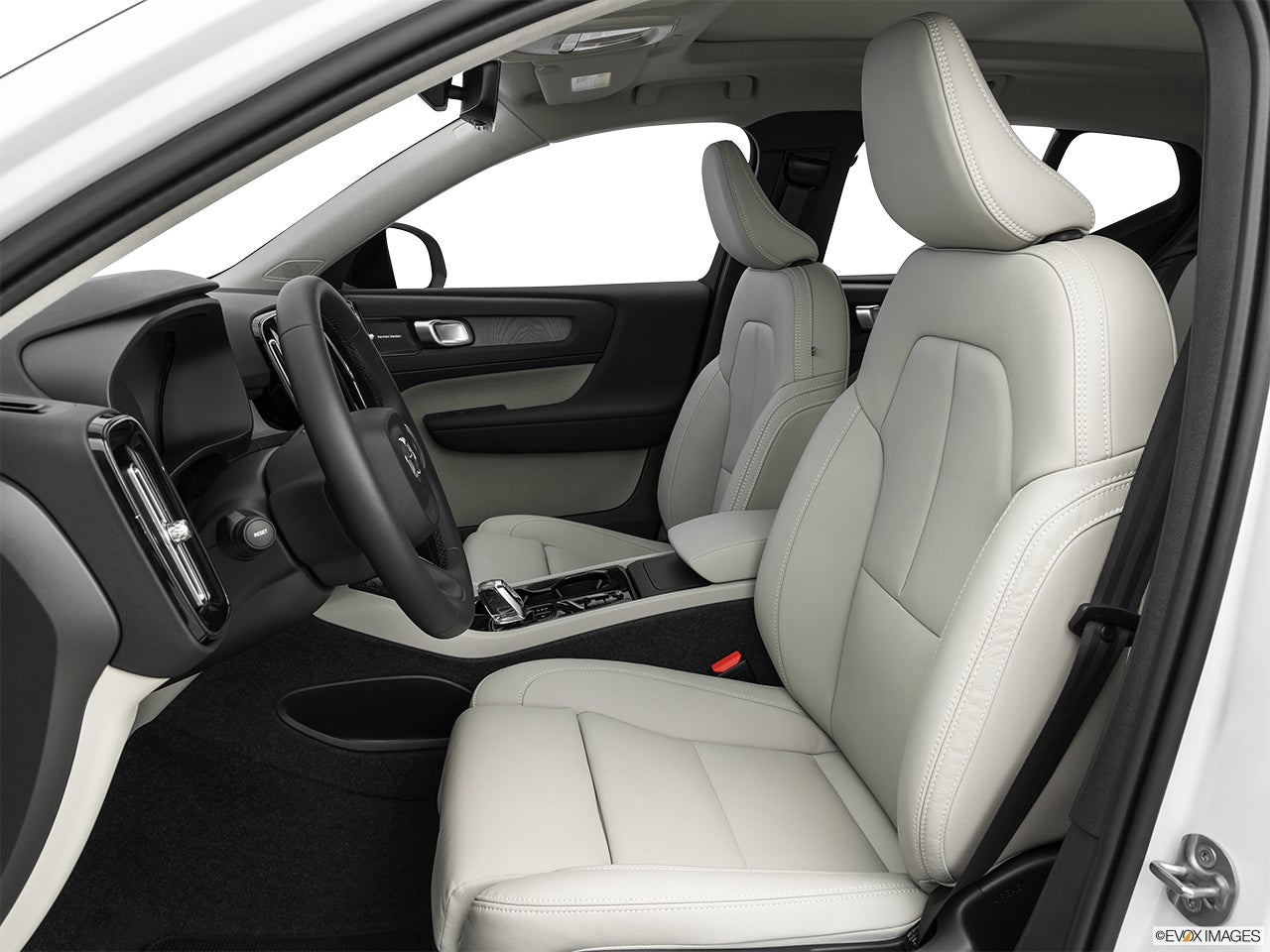 2026 Volvo XC40 photo