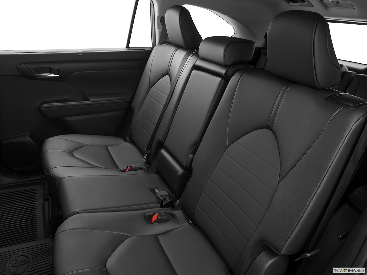 2025 Toyota Highlander photo