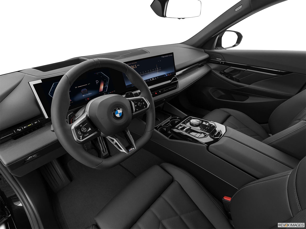 2026 BMW 5 Series photo