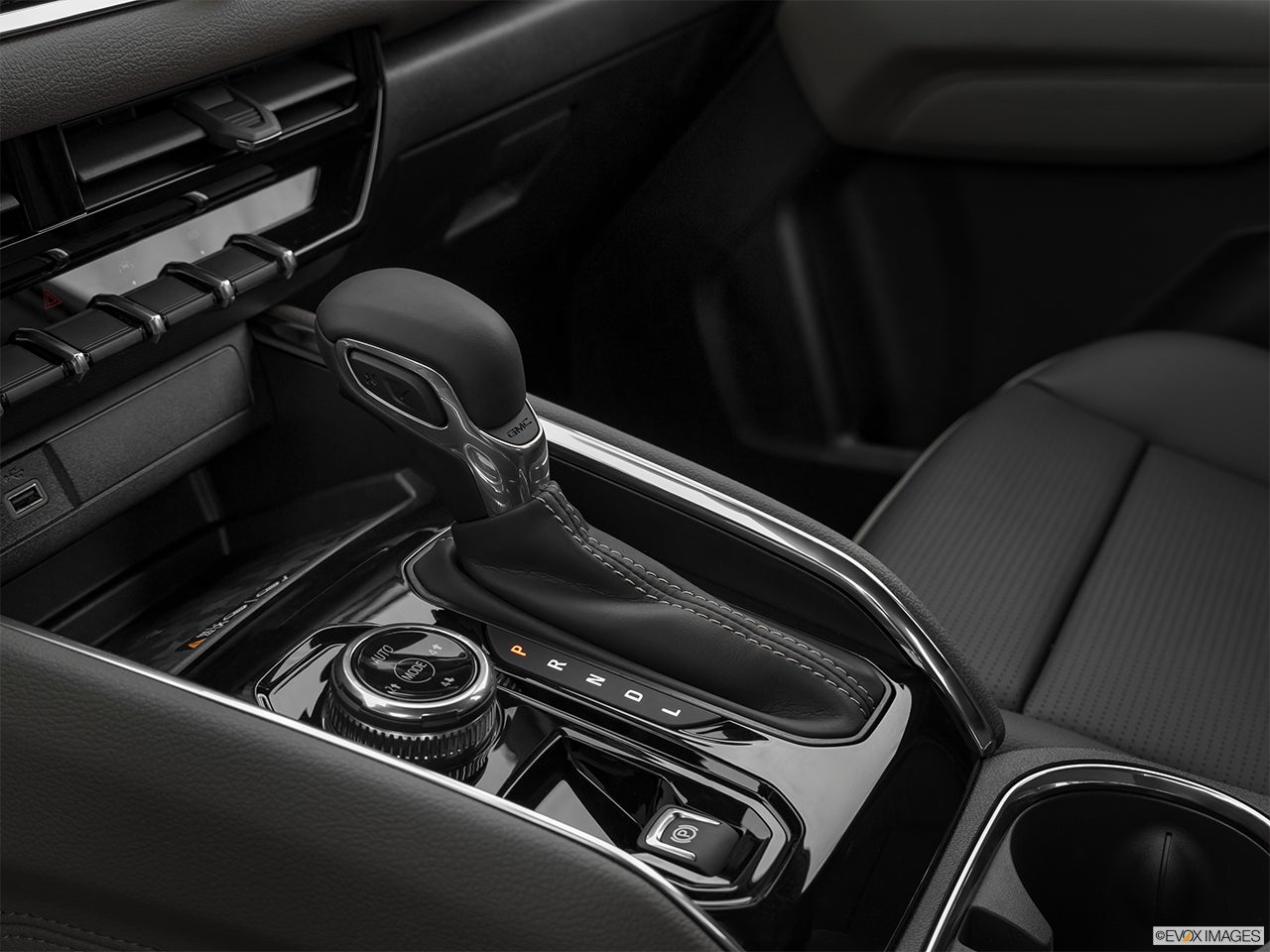 2026 GMC Canyon photo