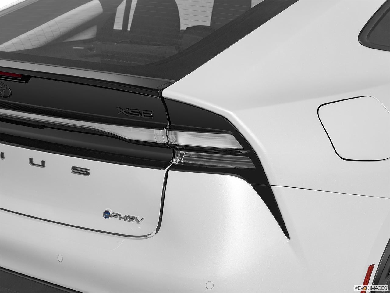 2026 Toyota Prius Plug-in Hybrid photo