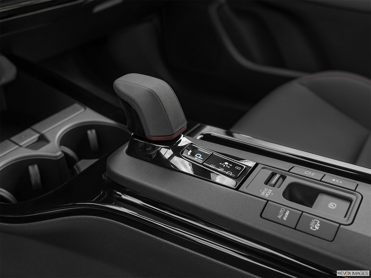 2026 Toyota Prius Plug-in Hybrid photo