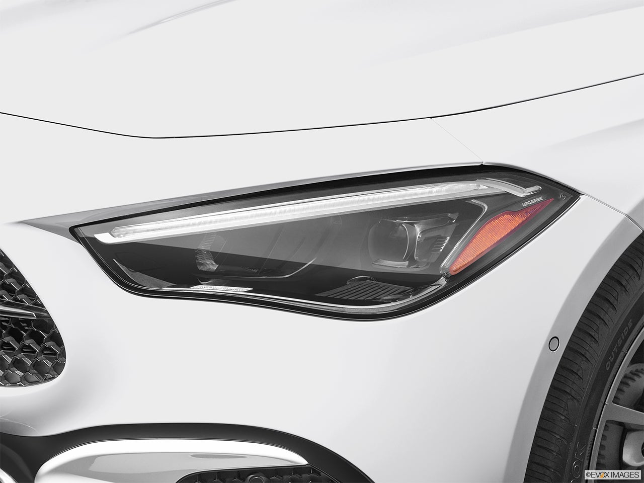 2025 Mercedes-Benz CLE 300 photo