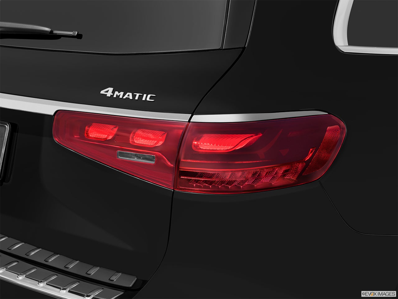 2026 Mercedes-Benz GLS photo