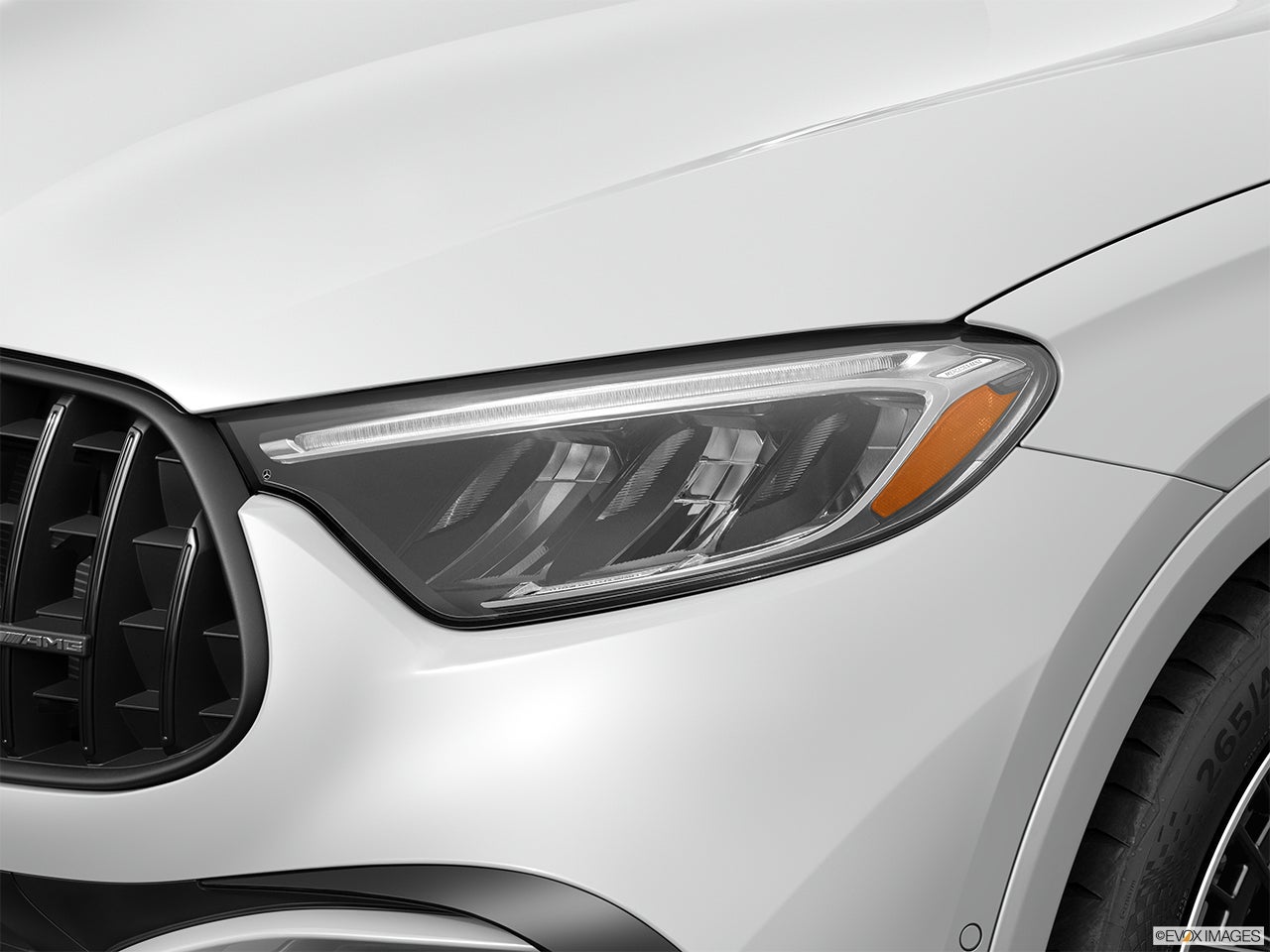 2026 Mercedes-Benz GLC photo
