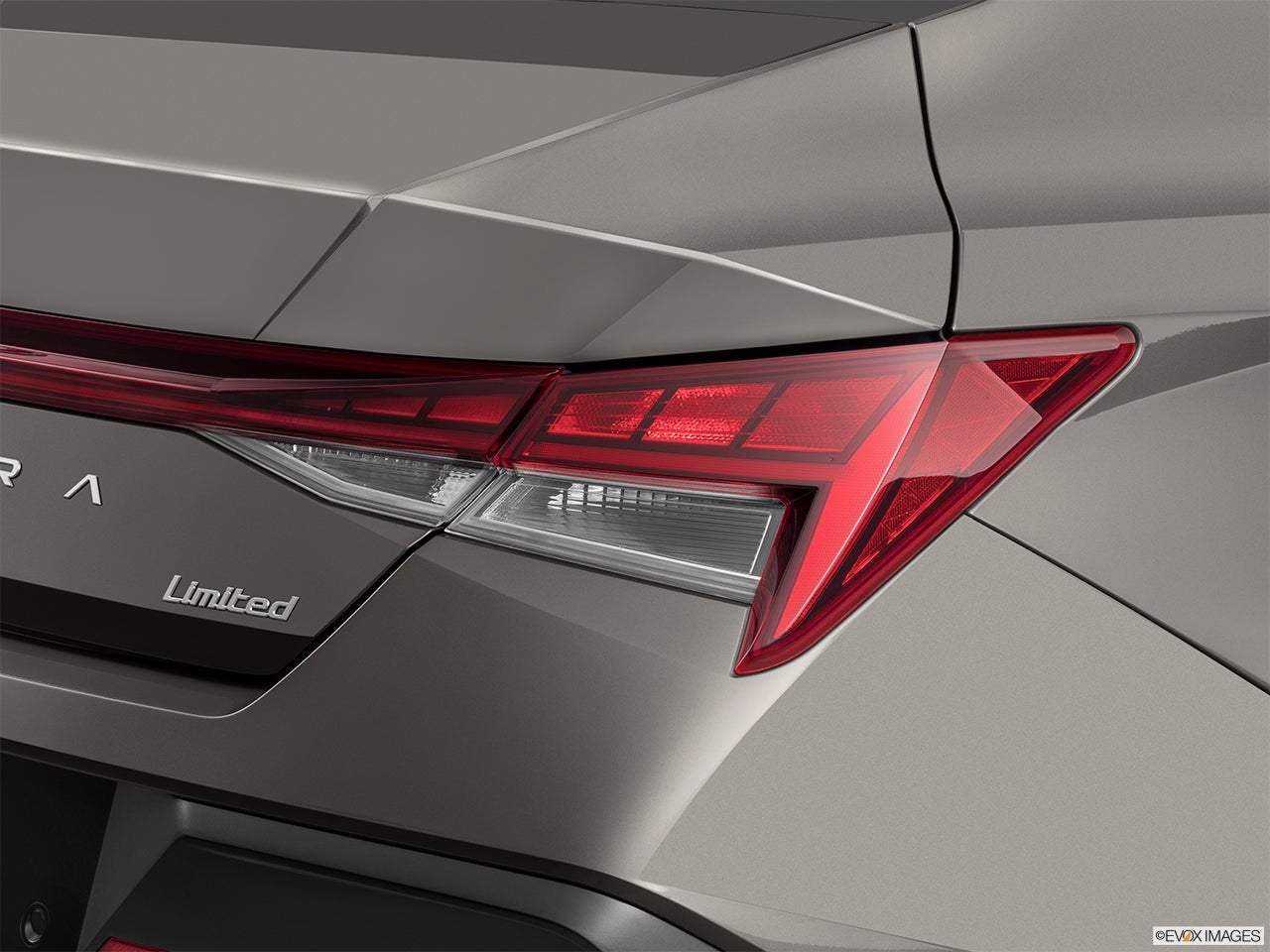 2026 Hyundai ELANTRA photo