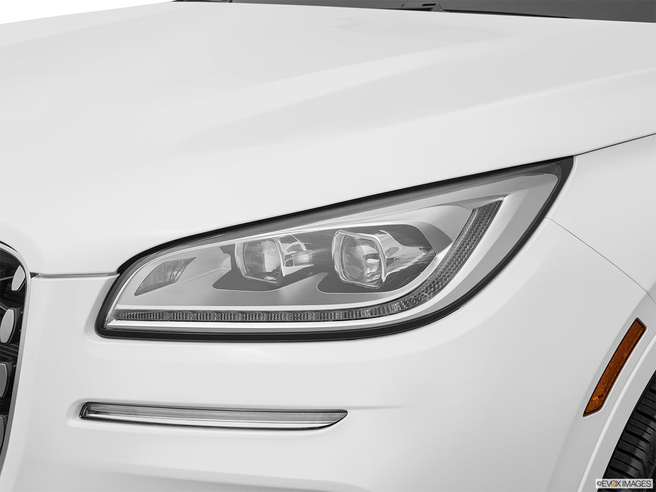 2026 Lincoln Corsair photo