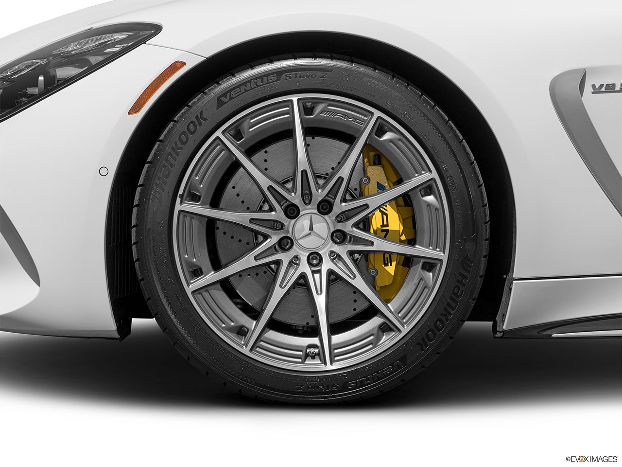 2026 Mercedes-Benz AMG GT photo