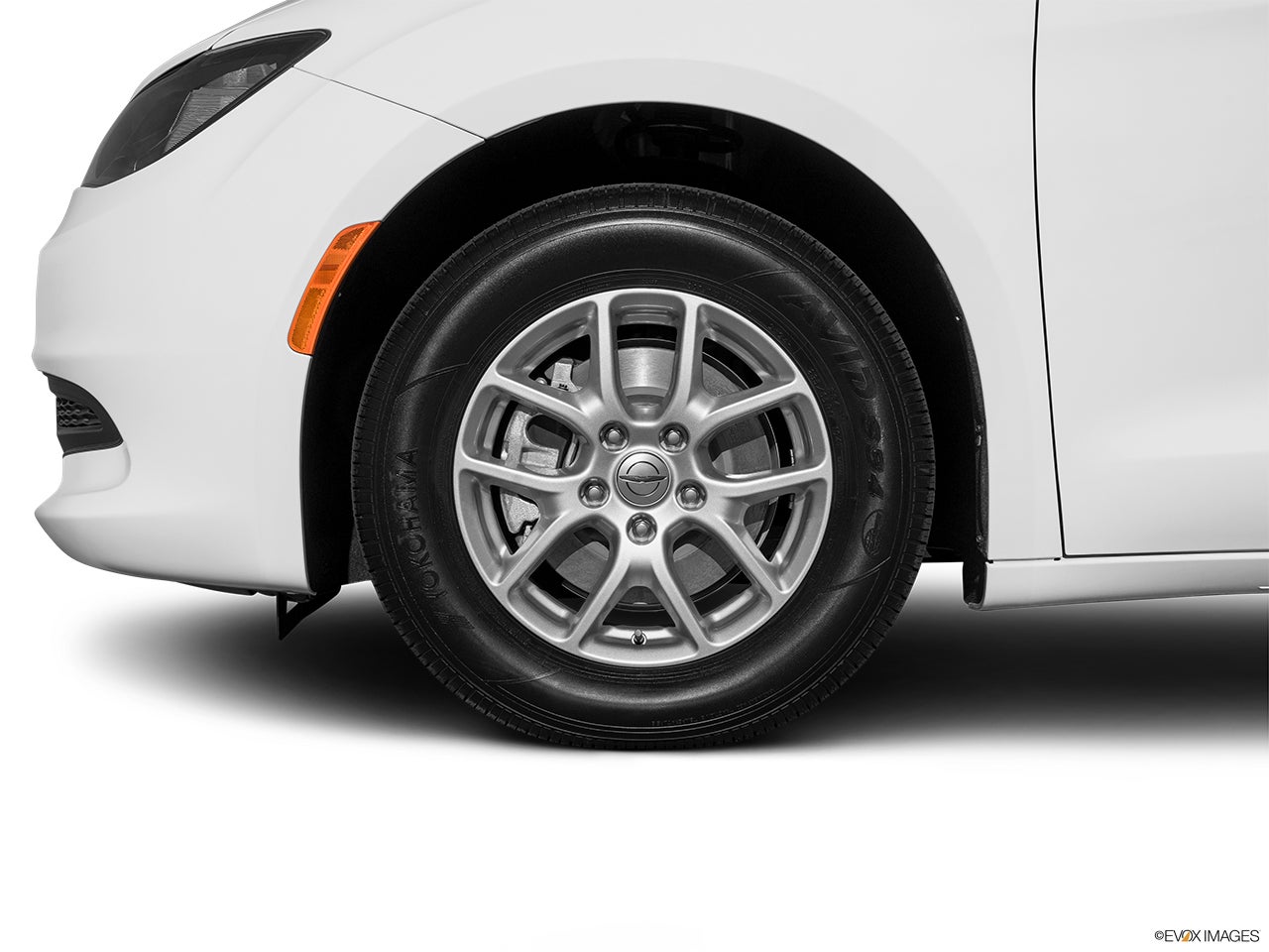 2026 Chrysler Voyager photo