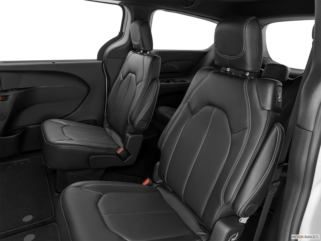 2026 Chrysler Voyager photo