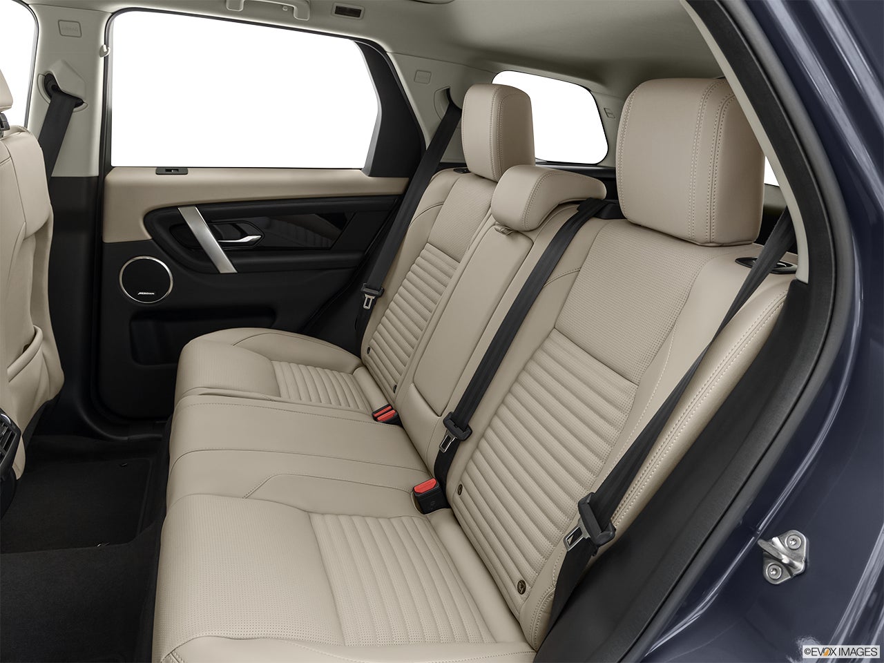 2026 Land Rover Discovery Sport photo
