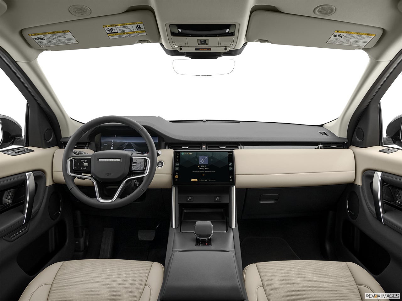 2026 Land Rover Discovery Sport photo