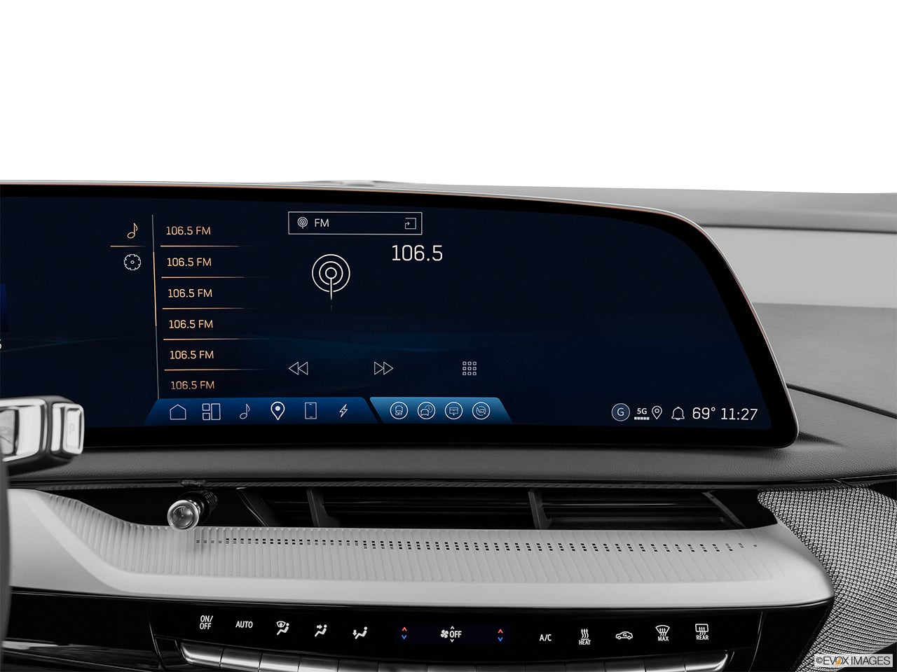 2026 Cadillac OPTIQ photo